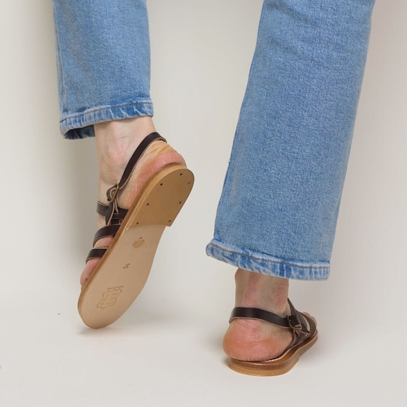 K. Jacques Nemesis, cafe - Picture 4 of 4